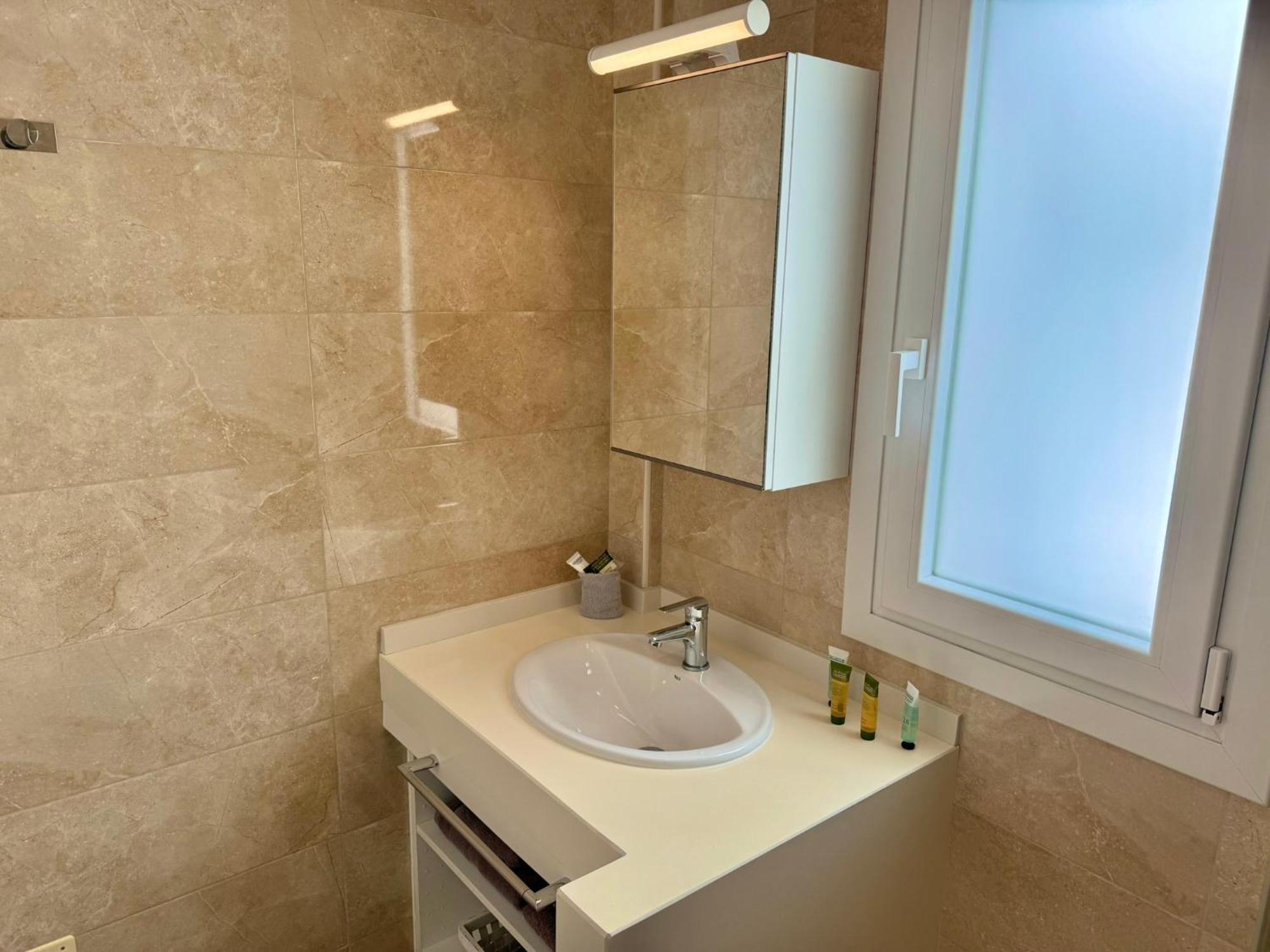 Blanco 35 By Sunhousescanarias El Tablero  Luaran gambar